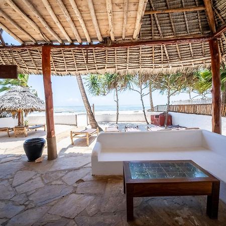 Beachfront Villa Hideaway Zanzibarhouses Кивенгва Экстерьер фото
