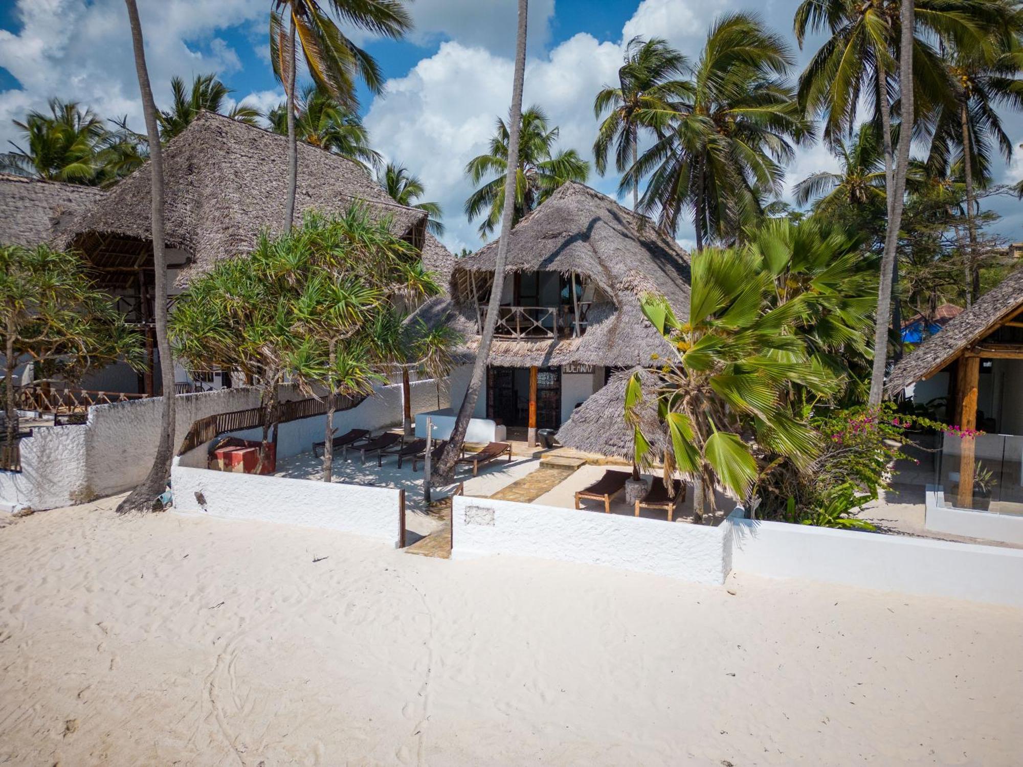 Beachfront Villa Hideaway Zanzibarhouses Кивенгва Экстерьер фото