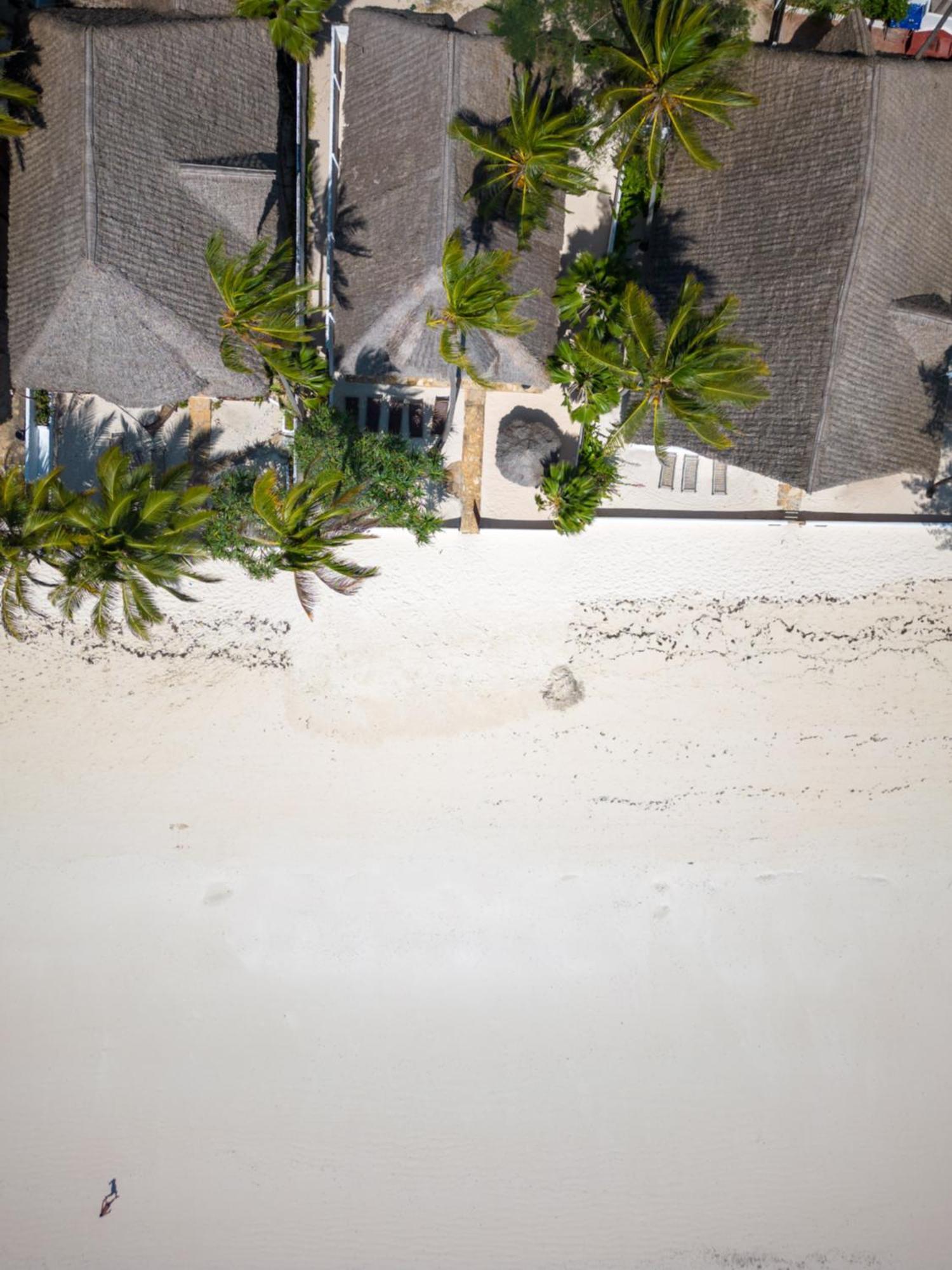 Beachfront Villa Hideaway Zanzibarhouses Кивенгва Экстерьер фото